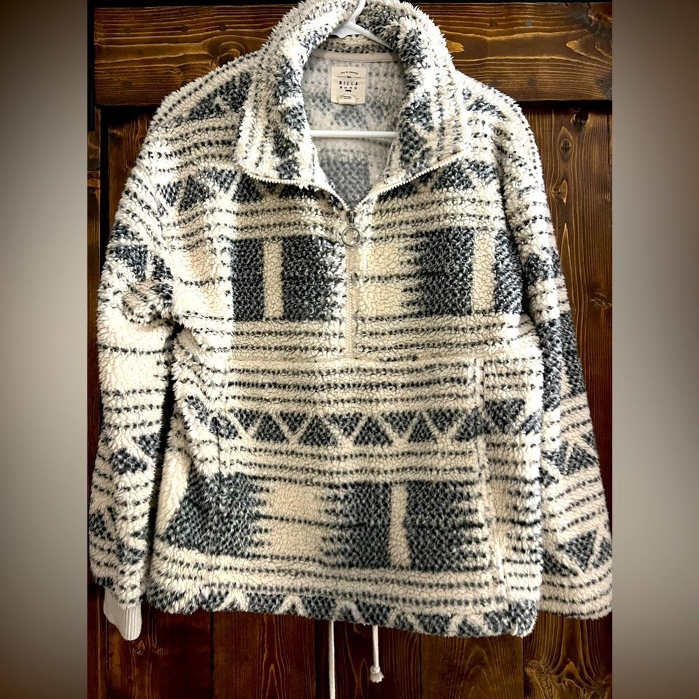 Billabong womens sweater